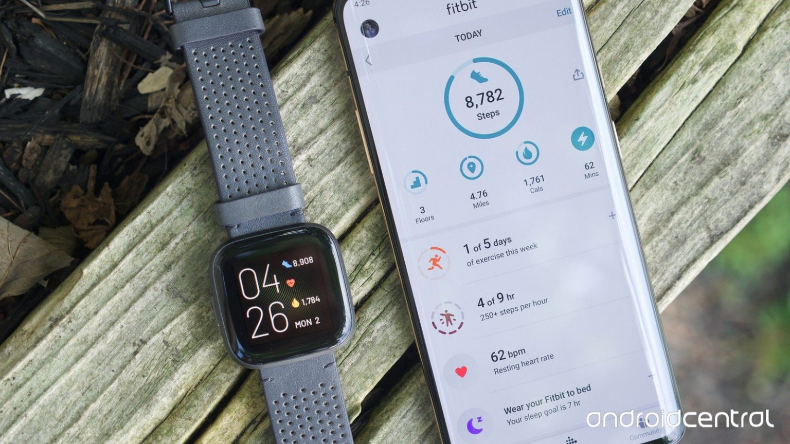 connect 2 iphones to apple watch