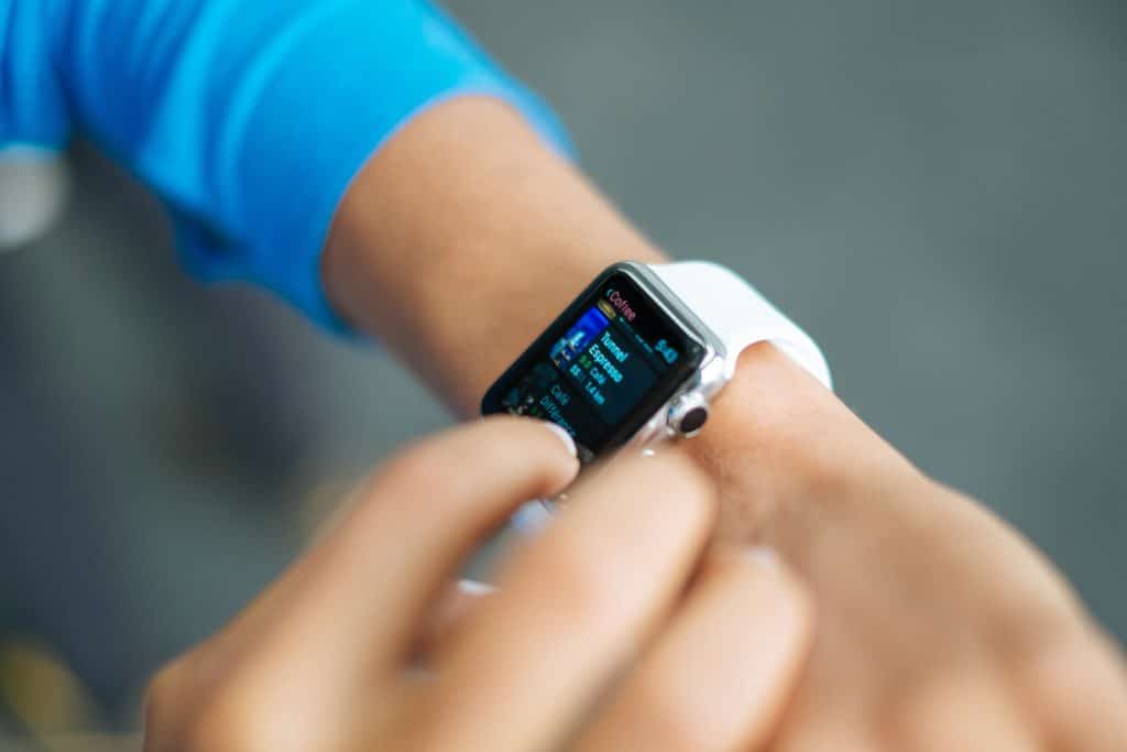 Smartwatch e benessere mentale: aiutano davvero o sono solo marketing? %smartwatch e benessere mentale: aiutano davvero o sono solo marketing? Count(title)% Smartwatch e smartglasses nel mirino hacker