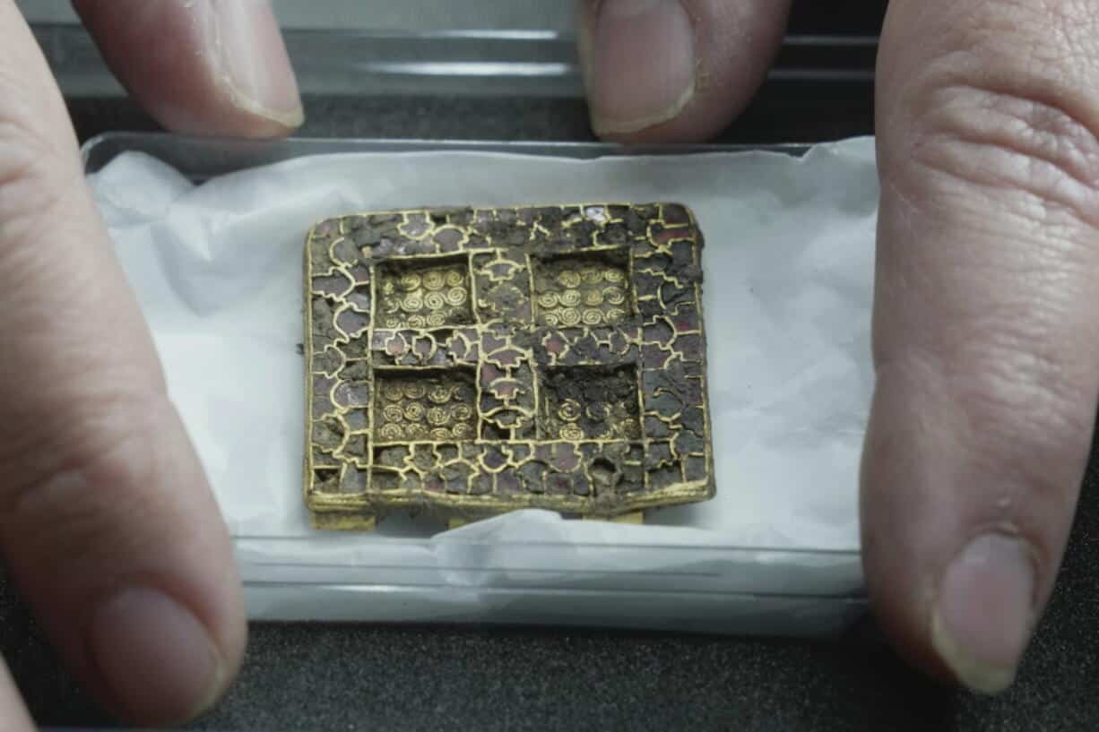 Collana di oro di 1300 anni