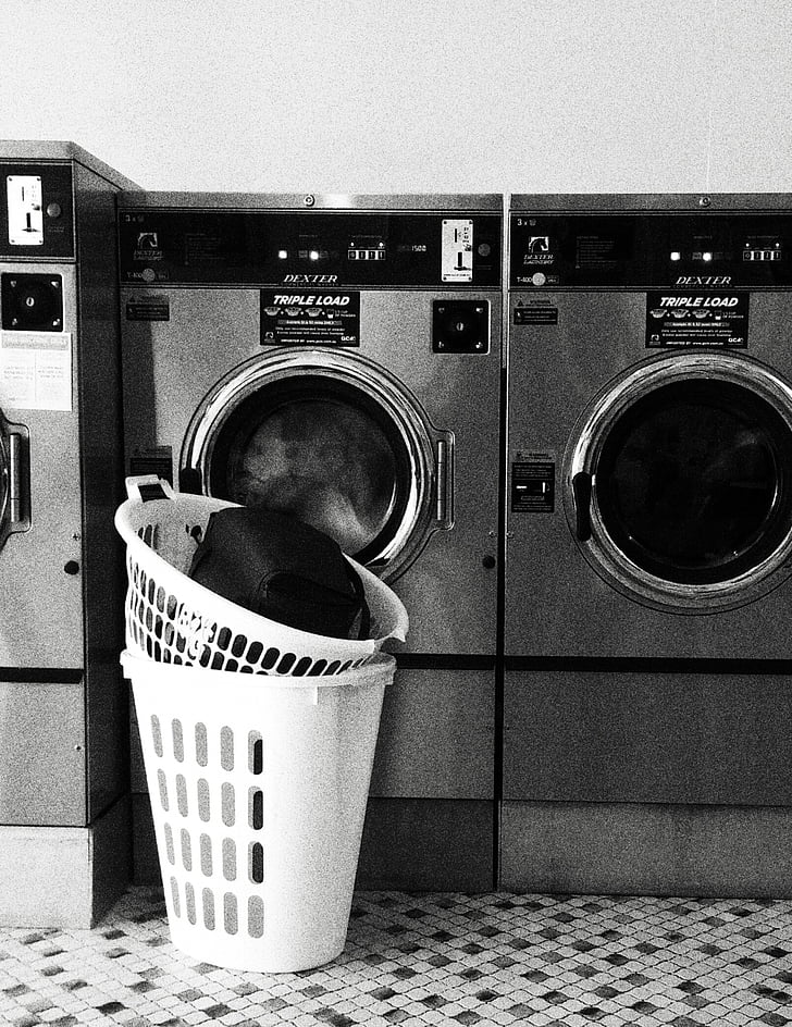 Lavatrice e scelta del programma Lavatrici in lavanderia con cestelli per il bucato
