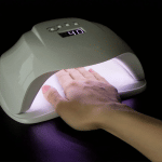 Lampade led uv: potrebbero uccidere le cellule della mani?