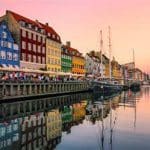 Copenaghen premia i turisti sostenibili con copenpay: caffè, kayak e molto altro gratis