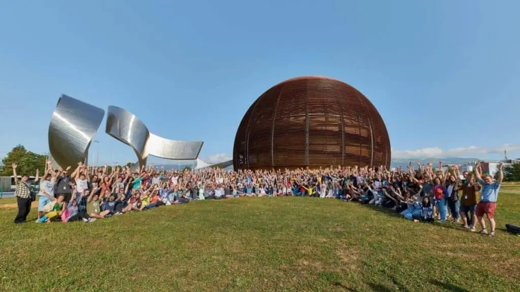 Cern, osservato un evento rarissimo: un decadimento su 100 milioni %cern, osservato un evento rarissimo: un decadimento su 100 milionicount(title)% Cern-2
