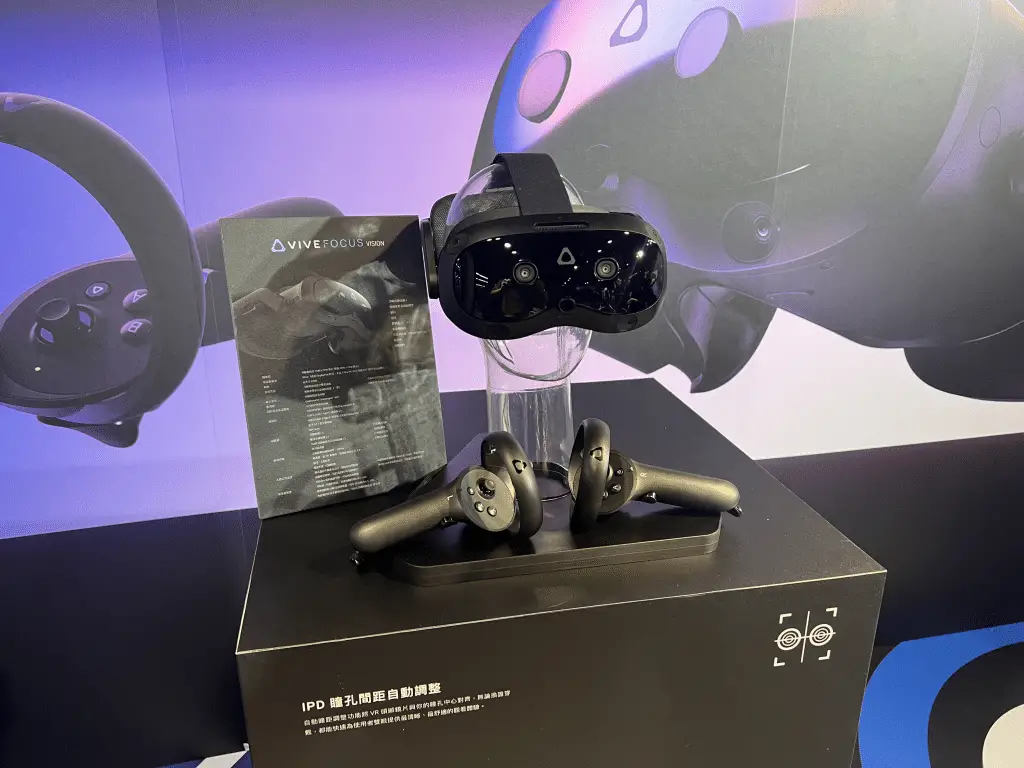 Htc vive focus vision: 5k e tracciamento oculare