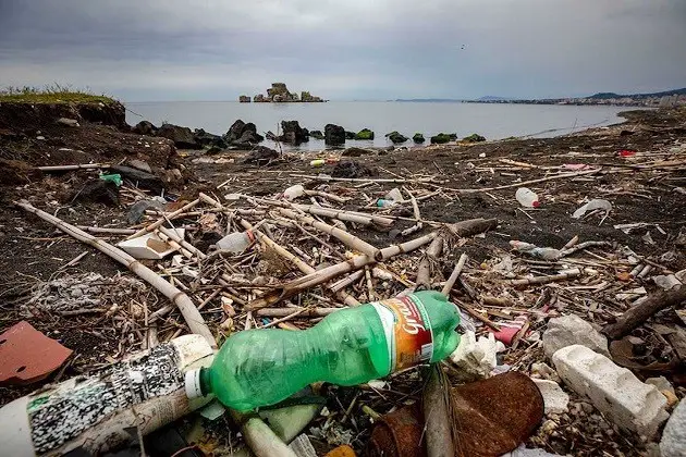 Ambiente: fiumi e laghi inquinati in europa