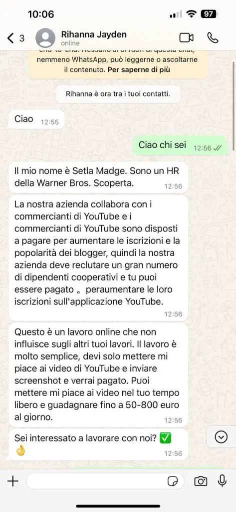 Attenzione alla nuova truffa su whatsapp e telegram: false promesse di guadagni facili (non cascarci! )  negli ultimi tempi, una nuova truffa online si è diffusa su piattaforme popolari come whatsapp e telegram, facendo leva sulla promessa di guadagni facili e veloci. Questa truffa, ben strutturata e studiata per apparire legittima, colpisce numerosi utenti, facendoli credere di poter guadagnare denaro semplicemente svolgendo compiti semplici come mettere "mi piace" a video o partecipare a presunte campagne di marketing. Tuttavia, dietro queste facili promesse, si cela un piano truffaldino che può portarti a perdere denaro. In questo articolo, ti racconto come sono stato coinvolto personalmente in questa truffa e come funziona nel dettaglio, in modo che tu possa evitare di cascarci. Come si viene contattati e come inizia la truffa il primo passo del raggiro avviene tramite whatsapp. Ricevi un messaggio da un numero sconosciuto che si presenta come un membro di un'azienda nota (nel mio caso, si trattava della presunta "warner bros"). Fin qui, potrebbe non sembrare strano. Tuttavia, il messaggio è spesso mal scritto, pieno di errori grammaticali e ortografici che dovrebbero subito destare sospetti. Nonostante questo, la promessa di guadagni immediati e la possibilità di fare soldi con sforzo minimo sono elementi che catturano l'attenzione di molte persone. Il messaggio introduce l'idea di una "missione" che dovresti svolgere su telegram. Ti forniscono un codice identificativo, e ti viene detto di contattare un'agente su telegram che ti guiderà nei vari passaggi per guadagnare denaro. La prima impressione è che sia tutto ben organizzato e legittimo: sembra che l'unica cosa che devi fare sia mettere "mi piace" a video o completare altre attività facili. A questo punto, ti viene richiesto di trasferire i tuoi dati personali, compreso il tuo iban. Nel mio caso, sapendo che l'iban da solo non poteva causarmi problemi immediati, ho deciso di procedere, sebbene con qualche riserva. Il sistema di guadagno iniziale: una falsa sicurezza la parte più ingegnosa della truffa è che, inizialmente, funziona davvero. Dopo aver fornito il tuo iban, ricevi accrediti sul tuo conto bancario, piccoli importi, magari 6 euro alla volta, per dare l'illusione che il sistema sia legittimo. Questo accade per un paio di giorni, e in questo periodo sembra che tutto stia funzionando come promesso. Ricevi il denaro sul tuo conto, esattamente come ti è stato detto. Questo serve a costruire fiducia: pensi di aver trovato un modo per guadagnare soldi facili online, e tutto appare regolare. In realtà, questi primi piccoli pagamenti sono solo una trappola per costruire la tua fiducia. È una tecnica che si chiama "fase di investimento iniziale": ti danno qualcosa in cambio, per poi chiederti di più. Ecco dove inizia il vero raggiro. Il trucco del deposito: ecco dove caschi nella trappola dopo alcuni accrediti, solitamente tre, arriva il momento in cui ti chiedono un pagamento anticipato. Ti spiegano che per continuare a guadagnare, devi fare un piccolo deposito, spesso intorno ai 30 euro, con la promessa che ne riceverai indietro 45 euro o anche di più. Questo pagamento serve, a detta loro, a "sbloccare" ulteriori guadagni e a partecipare a missioni più remunerative. Nel mio caso, ho subito capito che c'era qualcosa che non andava. Mi sono fermato e non ho mai effettuato quel pagamento, ma la storia sarebbe potuta finire molto diversamente. Se avessi pagato quei 30 euro, avrei perso i soldi senza vedere alcun ritorno. Questo è il punto cruciale della truffa: una volta che paghi, i truffatori spariscono, smettono di rispondere e tu ti ritrovi senza soldi e senza modo di recuperare quanto hai perso. L'importanza di riconoscere i segnali di una truffa questa truffa è sofisticata, ma ci sono comunque alcuni segnali che possono aiutarti a riconoscerla prima che sia troppo tardi. Ecco i principali:  messaggi mal scritti: un’azienda legittima non ti contatterebbe mai con messaggi pieni di errori grammaticali o sintattici. Quando leggi frasi confuse e sconnesse, è già un indizio forte che qualcosa non quadra. Promesse di guadagni facili: nessuno regala denaro. Se ti promettono soldi facili e veloci per compiti semplici come mettere "mi piace" a dei video, dovresti subito essere sospettoso. Le aziende serie non operano in questo modo. Richieste di denaro anticipato: quando ti chiedono un pagamento per continuare a guadagnare, è un segnale evidente che si tratta di una truffa. Mai pagare per guadagnare! Presenza di bot in gruppi telegram: una volta che ti inseriscono in gruppi telegram, noterai che i messaggi sono ripetitivi e spesso provengono da bot. Questi bot simulano attività, creando l'illusione di un ambiente "professionale" e attivo, ma in realtà è tutto fasullo. Cosa fare se hai già fornito i tuoi dati personali? Se, come me, hai già fornito il tuo iban o altri dati personali, è importante agire con rapidità. Fortunatamente, nel mio caso, i truffatori non hanno avuto modo di accedere ai miei fondi direttamente tramite l'iban, ma è sempre una buona idea monitorare attentamente il tuo conto per eventuali movimenti sospetti. In casi estremi, potresti voler contattare la tua banca per assicurarti che il tuo conto sia protetto e, se necessario, cambiare le tue credenziali. Inoltre, se hai effettuato un pagamento anticipato nella speranza di ricevere ulteriori guadagni, purtroppo sarà molto difficile recuperare quei soldi. I truffatori spesso operano dall'estero e le transazioni sono difficili da tracciare. Conclusione: diffida delle promesse di soldi facili questa truffa sfrutta la vulnerabilità e la voglia di guadagnare denaro in modo facile, un'esca efficace per molte persone. Ricorda che, se qualcosa sembra troppo bello per essere vero, probabilmente lo è. Non farti ingannare dalle promesse di soldi facili su whatsapp o telegram e, soprattutto, non fornire mai dati sensibili o fare pagamenti anticipati a persone o aziende sconosciute. Se sei stato vittima di questa truffa o conosci qualcuno che potrebbe essere coinvolto, condividi questo articolo per mettere in guardia altre persone. Rimanere informati è il miglior modo per proteggersi! Non dimenticare di seguirci su instagram, lasciare un commento e condividere questo articolo. Siamo sempre felici di interagire con te!