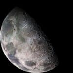 Gli astronauti hanno visto "qualcosa" sulla luna: il video che sta facendo impazzire il web