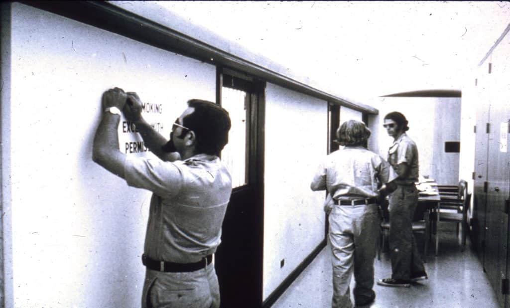 L'esperimento carcerario di stanford: una crudeltà mascherata da scienza -foto %l'esperimento carcerario di stanford: una crudeltà mascherata da scienza -fotocount(title)% L'esperimento carcerario di stanford: una crudeltà mascherata da scienza