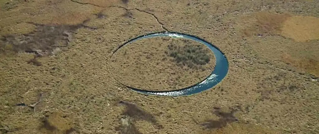 El ojo: l'isola dalla danza macabra che sfida le leggi della scienza e della natura