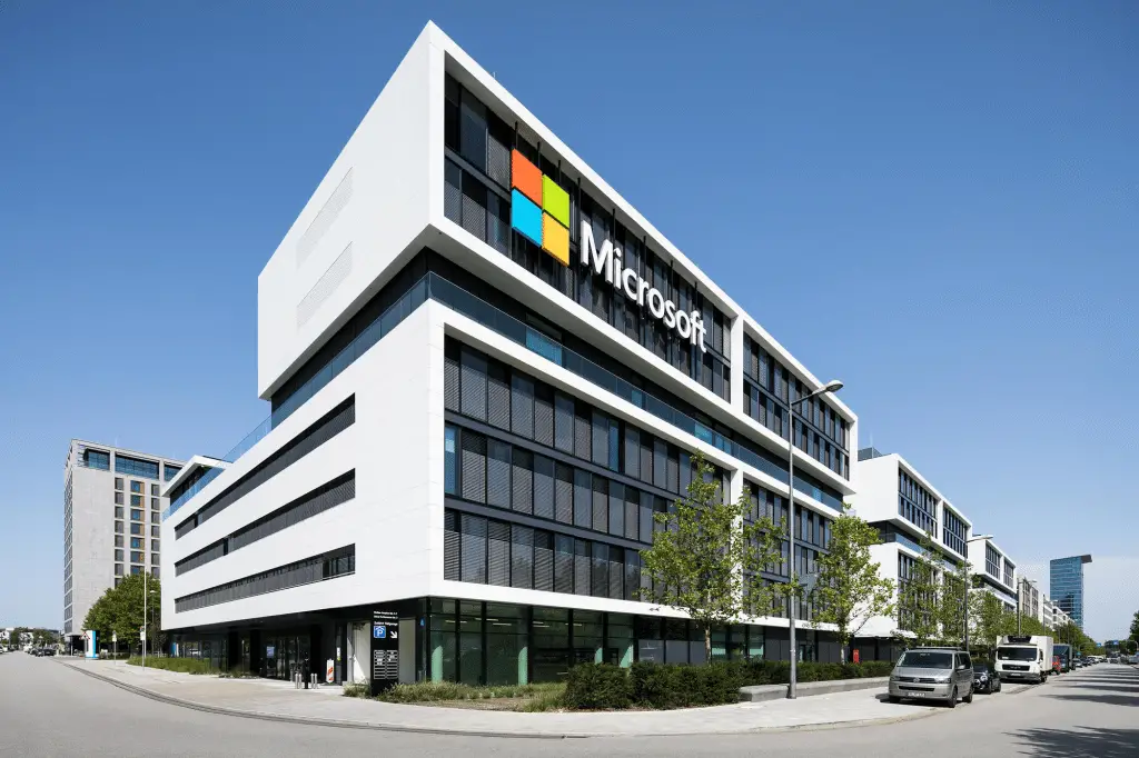 Microsoft: il 2025 inizia con la correzione di 161 falle