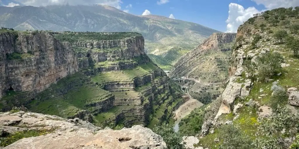 Monti zagros e la placca oceanica che si sta staccando