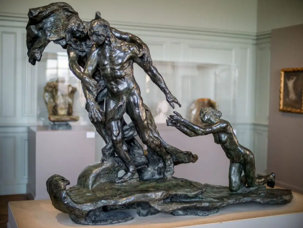 Camille claudel: una scultrice ribelle, il cui spirito indomito le costò 30 anni di ingiusta reclusione in manicomio