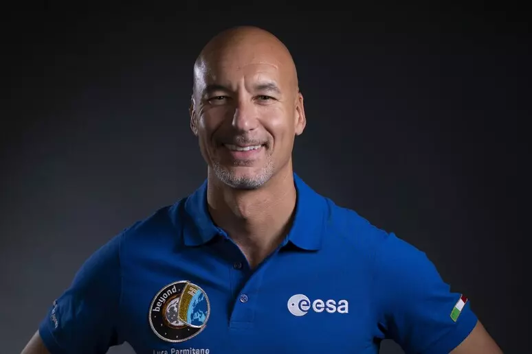Luna, luca parmitano testerà il recupero degli astronauti di artemis ii | crepe crescenti | stazione spaziale internazionale (4)