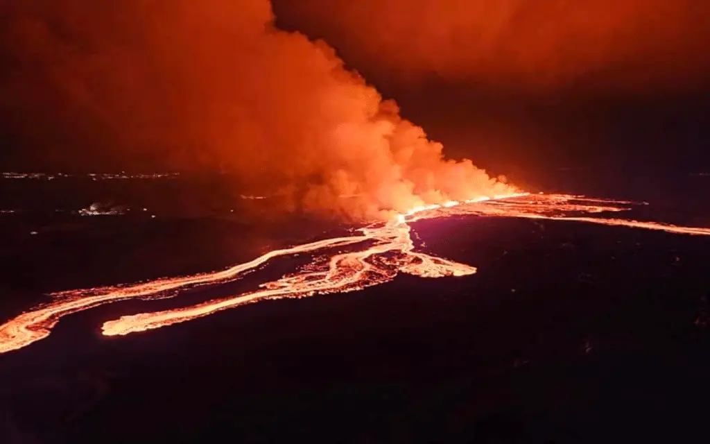 Ossigenazione del pianeta terra e il ruolo vulcani?