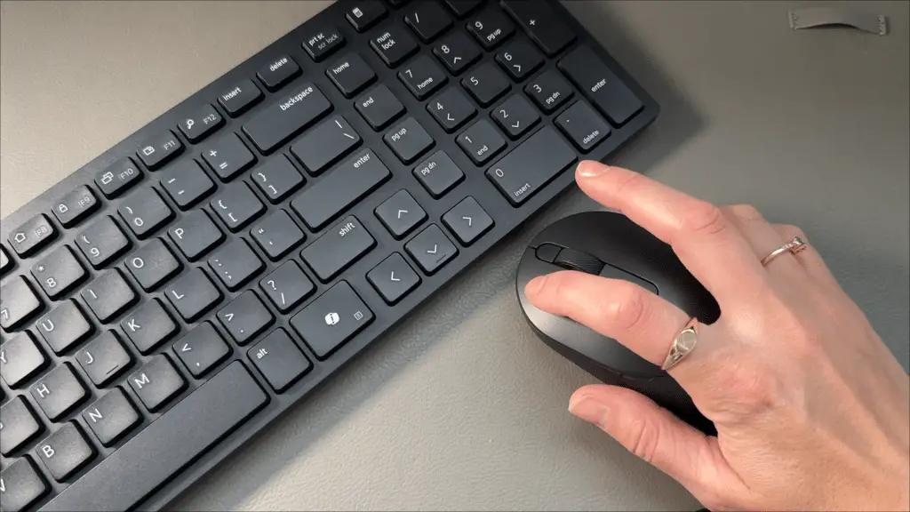 Dell kb525c vs km555: la sfida tra tastiere smart e combo silenziose %dell kb525c vs km555: la sfida tra tastiere smart e combo silenziosecount(title)% Dell kb525c vs km555: la sfida tra tastiere smart e combo silenziose