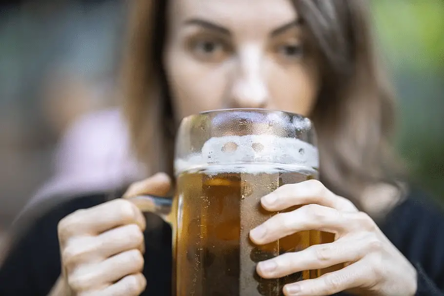 Abitudine all'alcol: esiste davvero o è solo una leggenda? %abitudine all'alcol: esiste davvero o è solo una leggenda? Count(title)% Abitudine all'alcol: esiste davvero o è solo una leggenda?