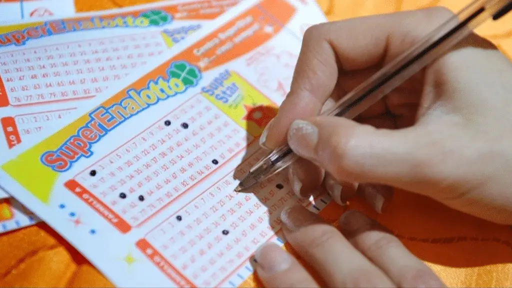 Fumo e gioco d'azzardo: un legame esiste eccome! %fumo e gioco d'azzardo: un legame esiste eccome! Count(title)% Fumo e gioco d'azzardo: un legame esiste eccome!