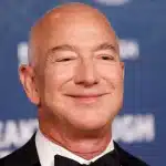 Il matrimonio di jeff bezos rallenta per... Problemi col contratto prematrimoniale
