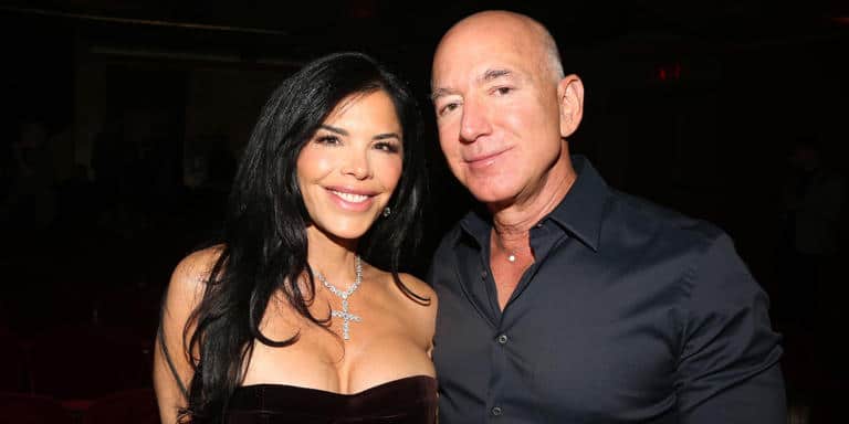 Il matrimonio di jeff bezos rallenta per... Problemi col contratto prematrimoniale %il matrimonio di jeff bezos rallenta per... Problemi col contratto prematrimonialecount(title)% Jeff bezos