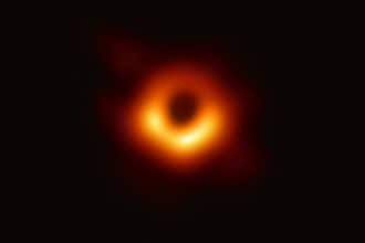 I buchi neri supermassicci: i mostri invisibili al centro delle galassie