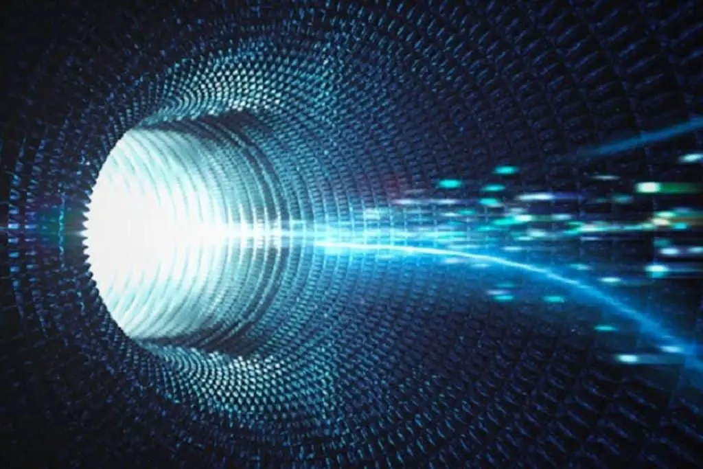 Tunnel quantistico: non più un vuoto, ma un processo interattivo