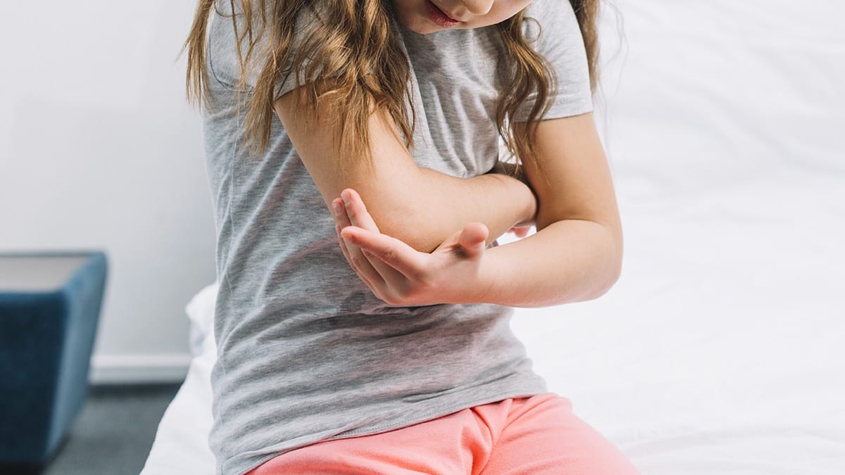 Artrite idiopatica giovanile: i trattamenti per adulti non funzionano sui bambini