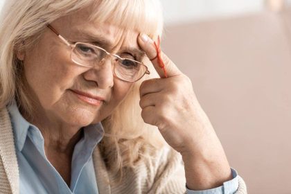 Le donne hanno il doppio del rischio di sviluppare l'alzheimer: perché?