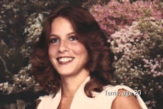 Terrie linn mcnutt hall, l'orrore del fumo iniziato a 17 anni: 11 tumori e un viso sfigurato da 48 interventi- foto