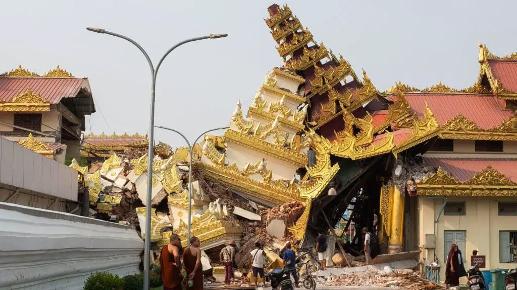 Un terremoto in myanmar svela nuovi rischi per faglie come la san andreas