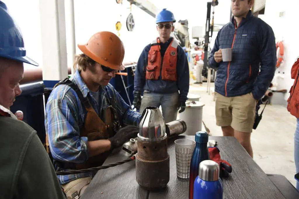 Un mega-terremoto nel pacifico nord-occidentale potrebbe innescarne un altro in california: lo studio che fa tremare la costa ovest %un mega-terremoto nel pacifico nord-occidentale potrebbe innescarne un altro in california: lo studio che fa tremare la costa ovestcount(title)% Un mega-terremoto nel pacifico nord-occidentale potrebbe innescarne un altro in california: lo studio che fa tremare la costa ovest