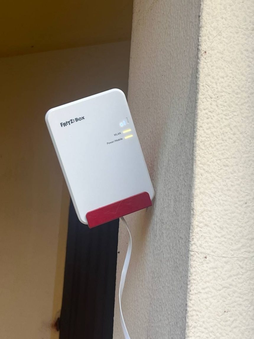 Fritzbox-6860-5g-rete-mesh-avm-sostituisce-fibra