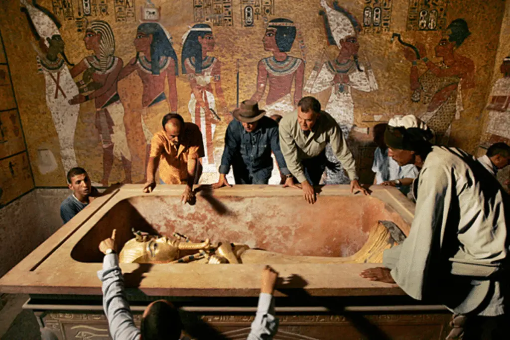 Tutankhamon: 103 anni dall'apertura della tomba millenaria %tutankhamon: 103 anni dall'apertura della tomba millenariacount(title)% Tutankhamon: 103 anni dall'apertura della tomba millenaria