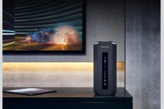 Netgear nighthawk rs700s: velocità senza precedenti per streaming 8k e gaming estremo