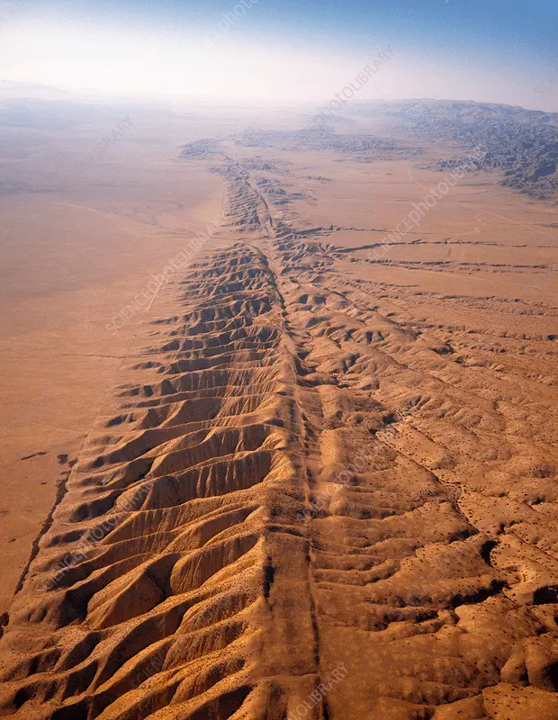 Terremoti invisibili svelano un nodo tettonico critico al largo della california