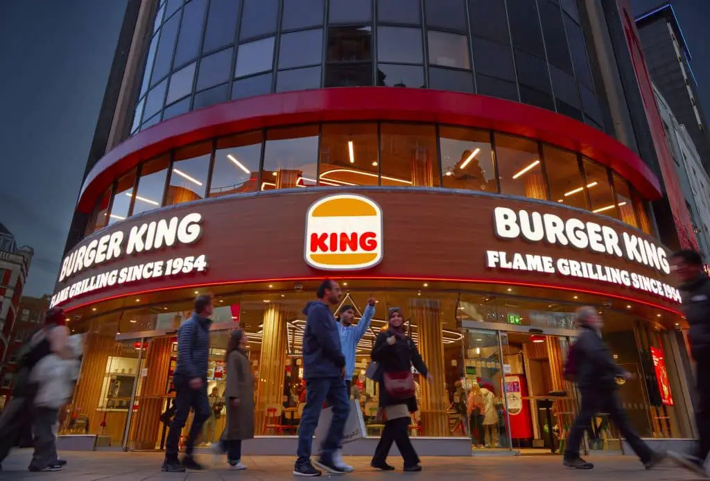Burger-king-ai-misura-gentilezza-dipendenti
