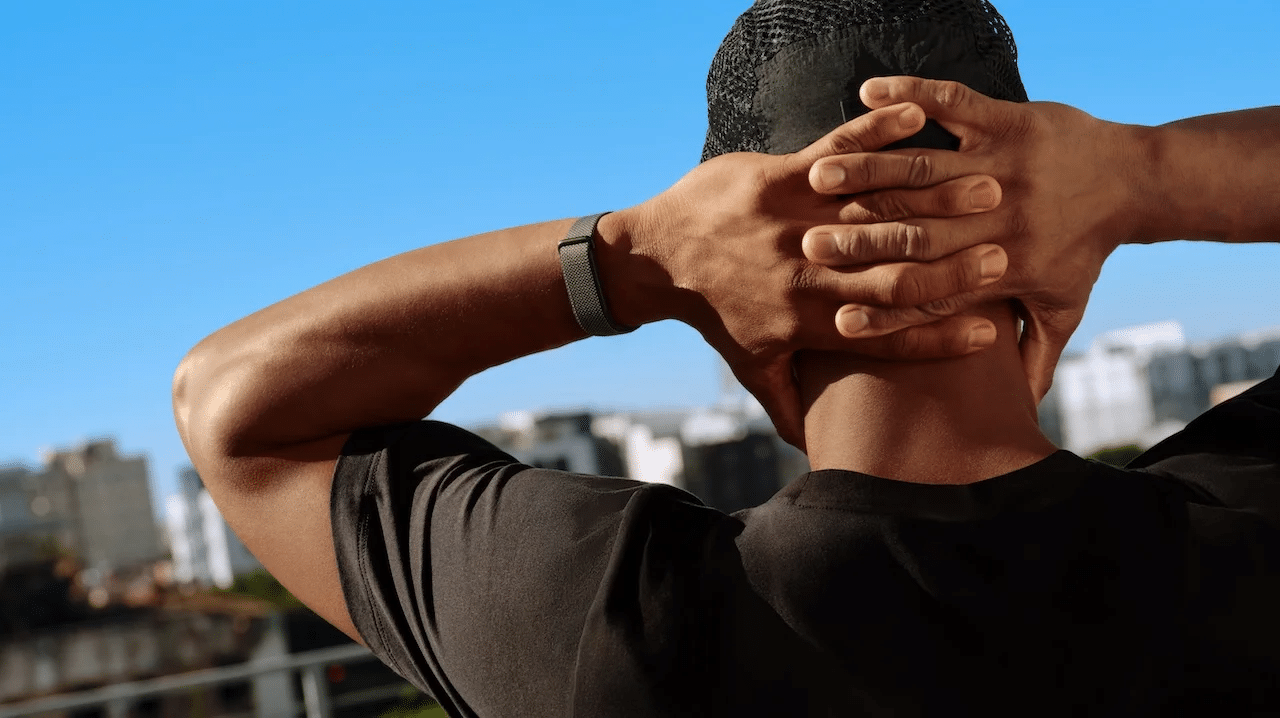 Google fitbit air punta tutto su gemini e senza schermo