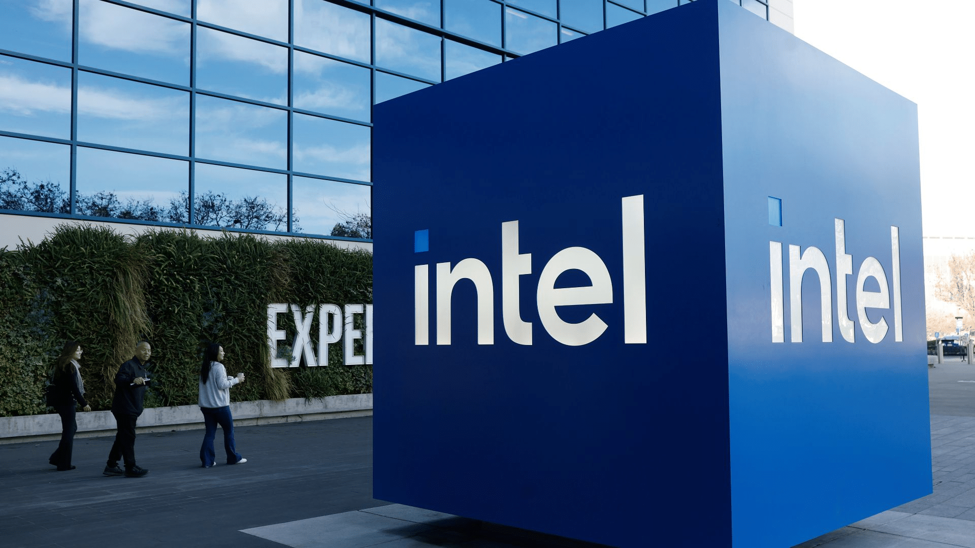 Intel crescent island sfida nvidia senza memoria hbm