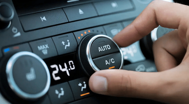 Aria condizionata in auto: gli errori che fanno consumare di più