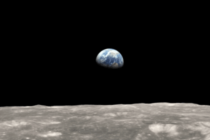 Earthrise: il video restaurato mostra la terra dalla luna
