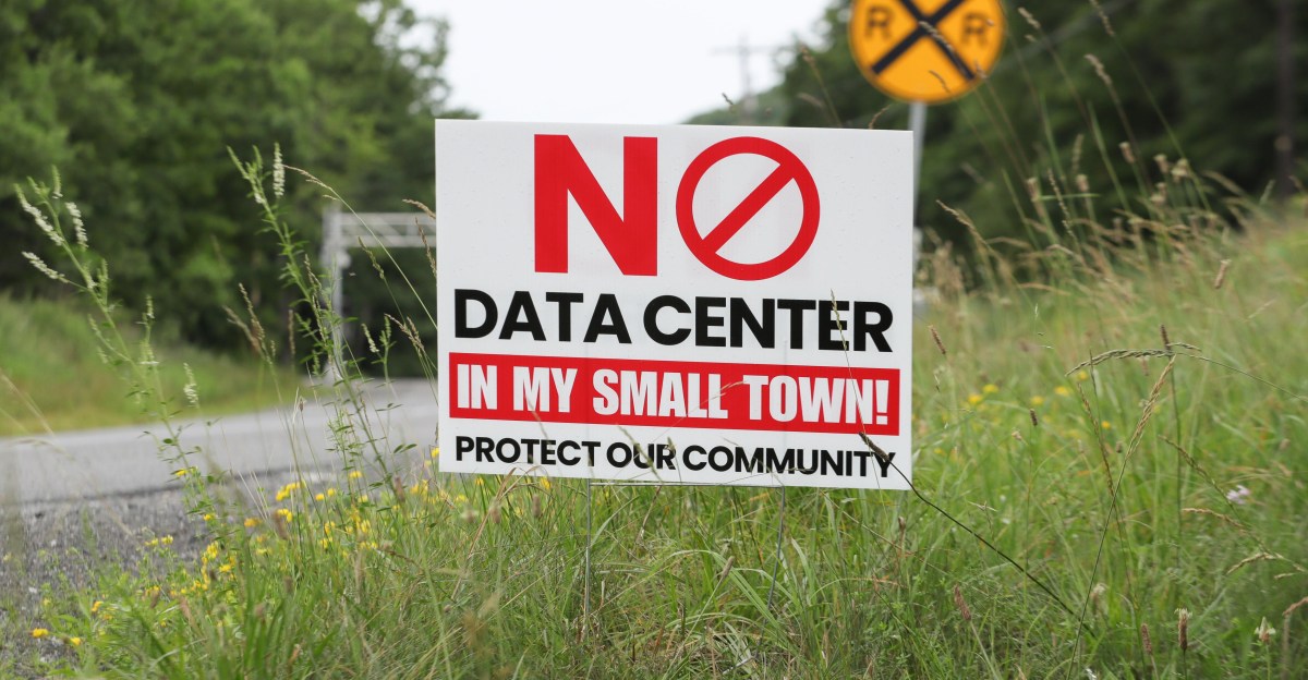 I data center per l’ia avanzano, ma le comunità li fermano