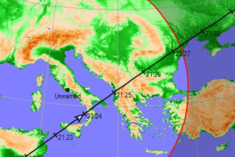 Stazione spaziale internazionale visibile come punto luminoso nel cielo notturno