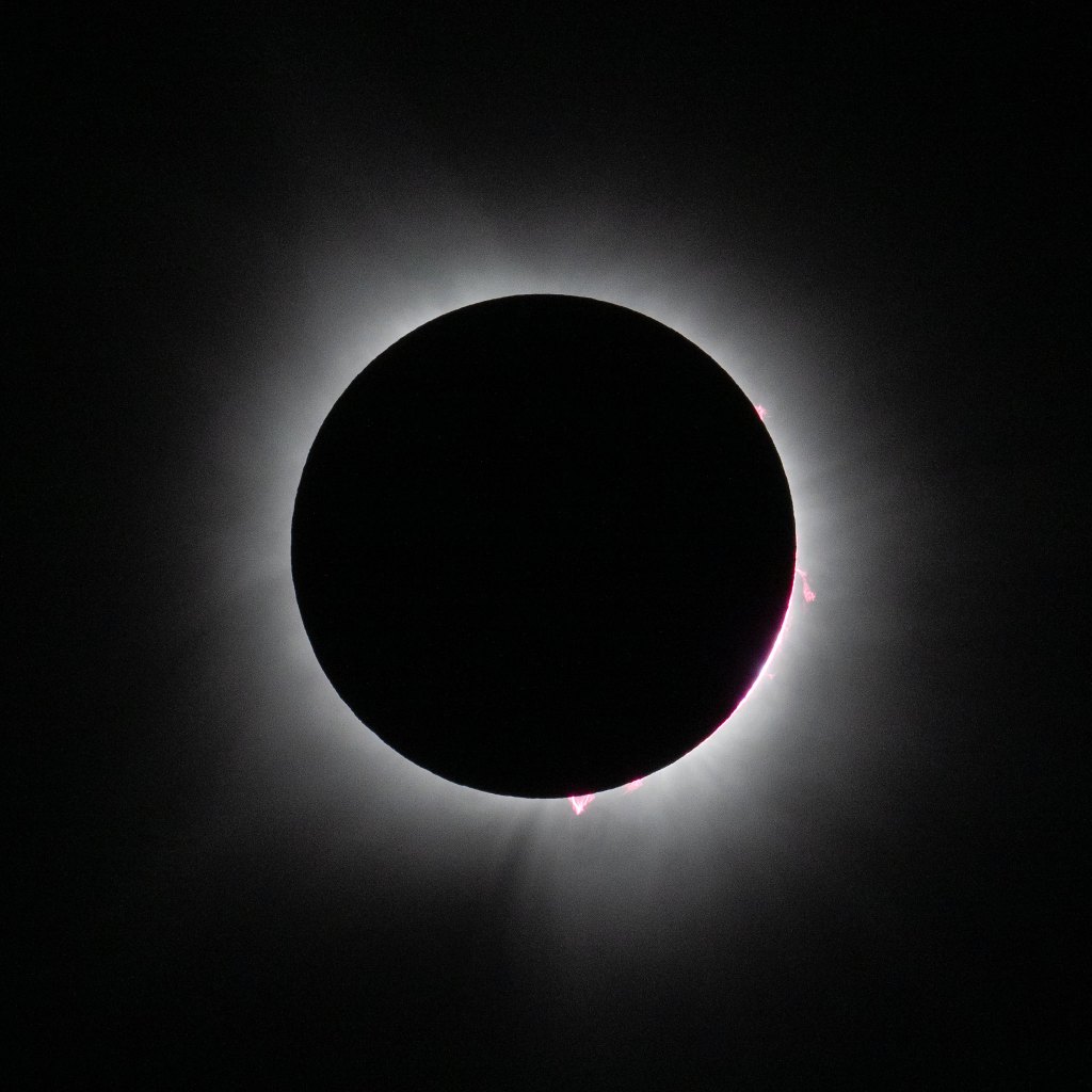 Nasa trasmette l’eclissi solare 2026, ma in italia sarà parziale