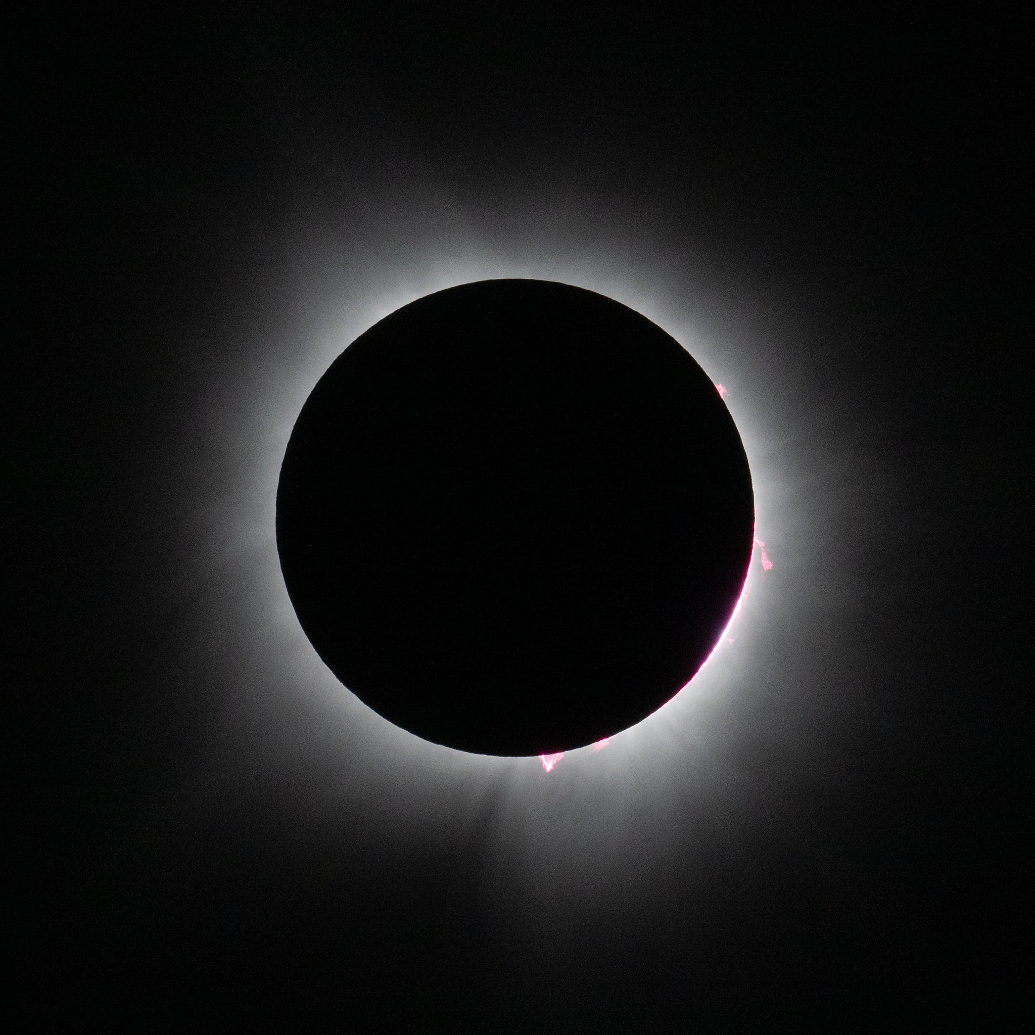 Nasa trasmette l’eclissi solare 2026, ma in italia sarà parziale