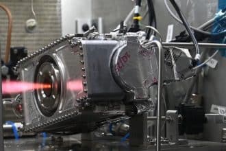 Test a caldo del sistema propulsivo parabilis dots progettato per aumentare la mobilità dei cubesat