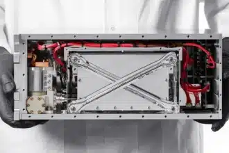 Sistema supertorquer con magneti superconduttori per il controllo dei satelliti in orbita