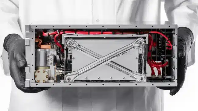 Sistema supertorquer con magneti superconduttori per il controllo dei satelliti in orbita
