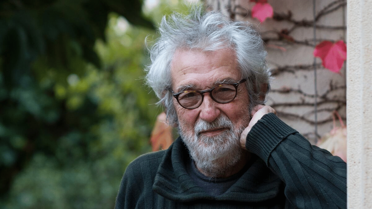 Francesco guccini non aveva il cellulare: il suo strano rapporto con la tecnologia