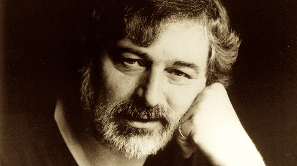Francesco guccini non aveva il cellulare: il suo strano rapporto con la tecnologia