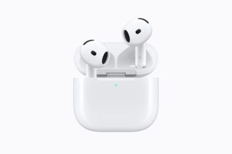 Airpods 5 con custodia di ricarica