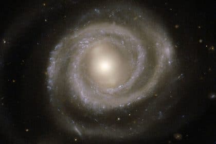 Due galassie interagenti osservate dal telescopio hubble